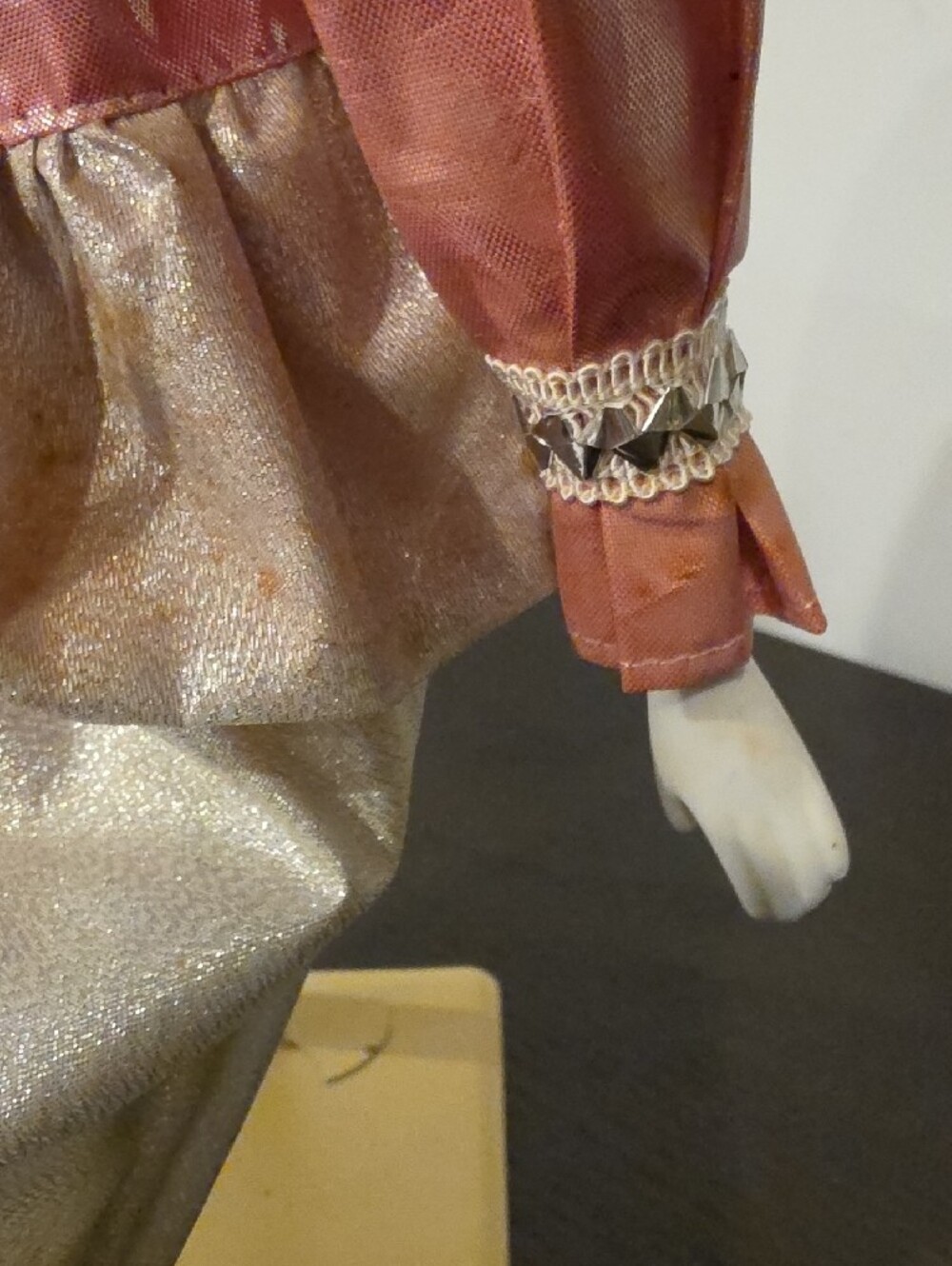 Pierrot clowns Harlequin doll - Picture 15 of 16
